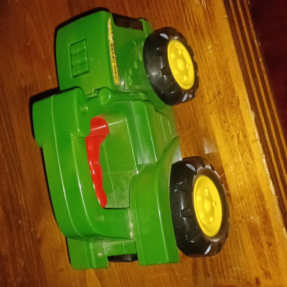 Toy tracter